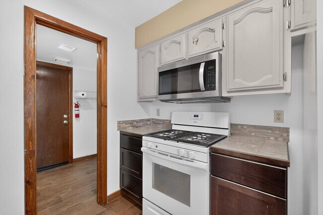 Building Photo - 2835 Estrella Brillante St NW