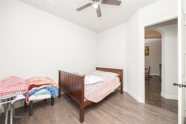 Building Photo - 5579 Lightfoot Ln