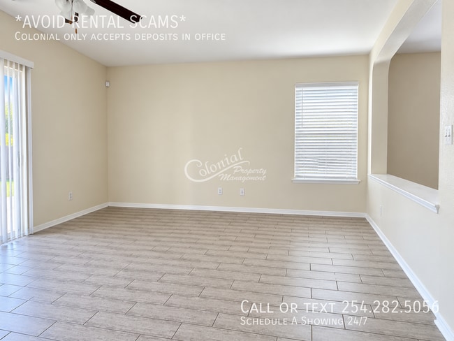 Building Photo - 419 W Iowa Dr