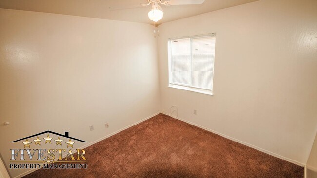 Building Photo - 5311 Sunbird Ct