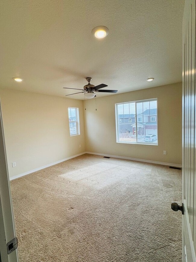 Building Photo - 5642 Heathland Terrace