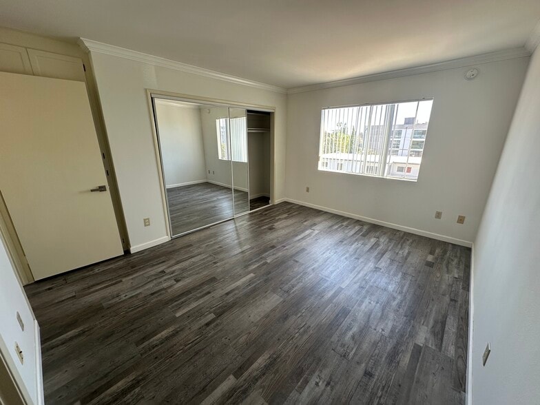 Building Photo - 4230 S Centinela Ave