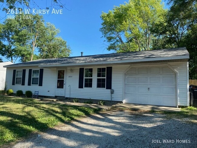 Primary Photo - 2611 W Kirby Ave