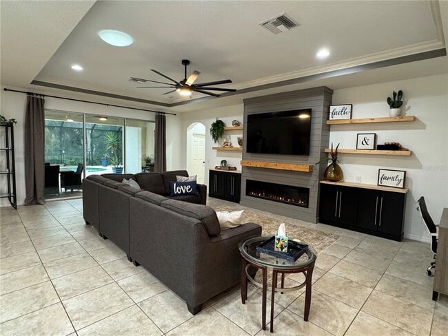 Building Photo - 6310 Anise Dr
