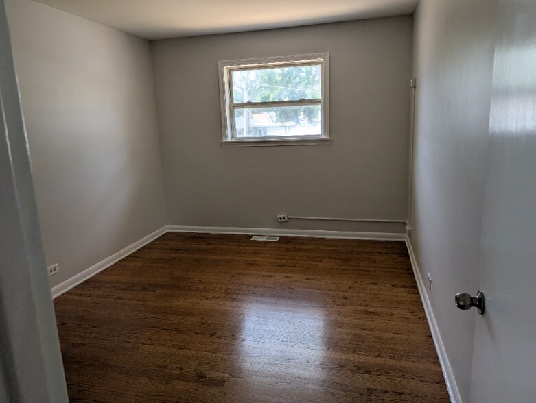 Building Photo - 44 N Martha St