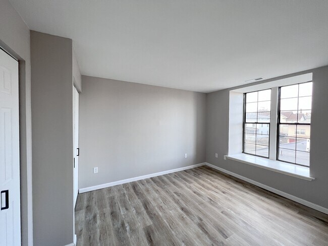 Building Photo - 15 Prospect St