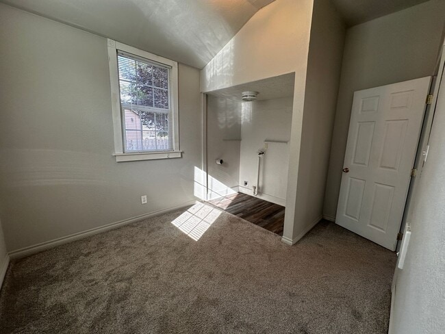 Building Photo - 169