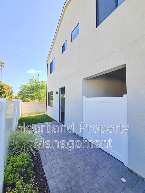 Building Photo - 4115 Clairemont Mesa Blvd
