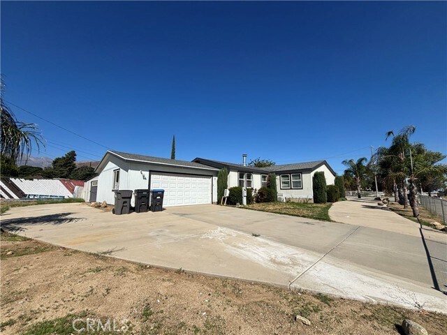Building Photo - 1225 N Alessandro St