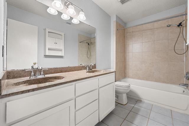 Building Photo - 352 Spring Branch Ln