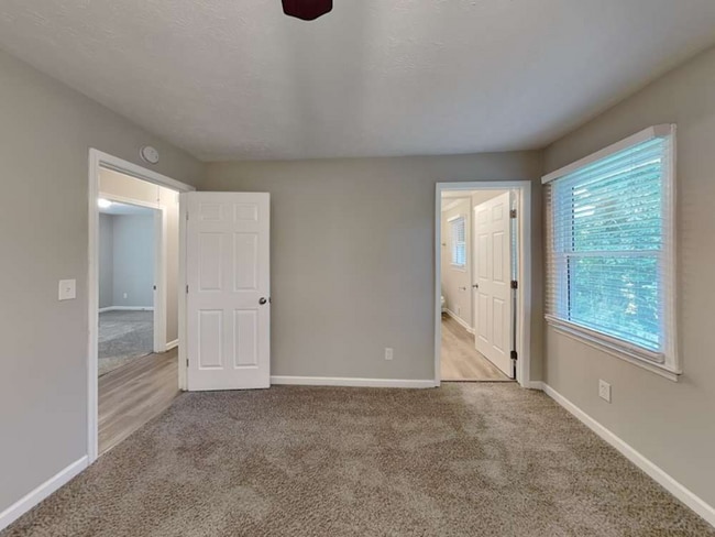 Building Photo - 4620 Shannondale Ln