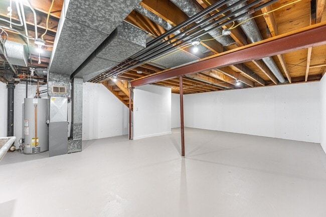 Building Photo - 4520 Apple Orchard Ln