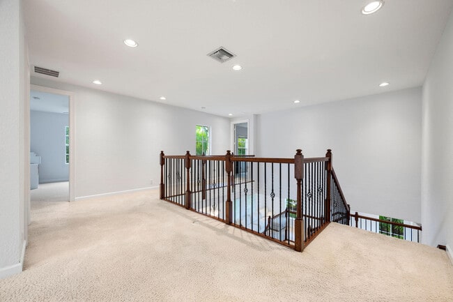 Building Photo - 1214 Merlot Dr