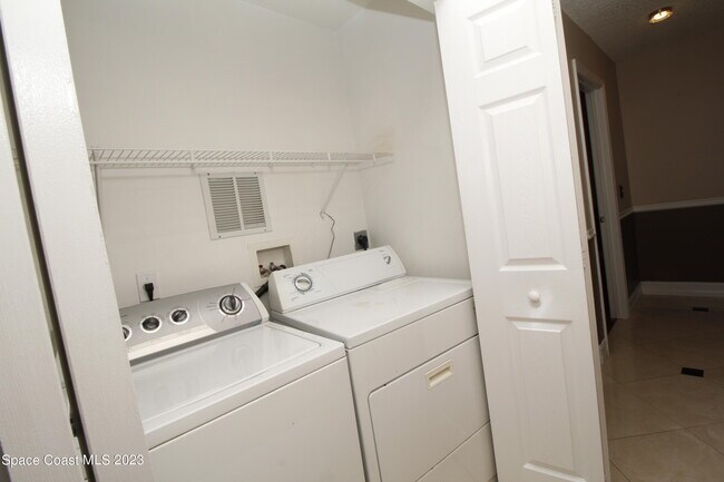 Building Photo - 2729 Maderia Cir