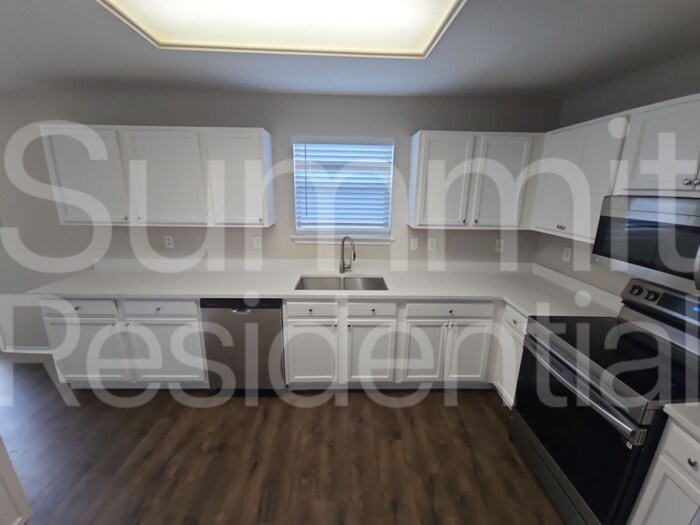 Building Photo - 120 Beech Dr