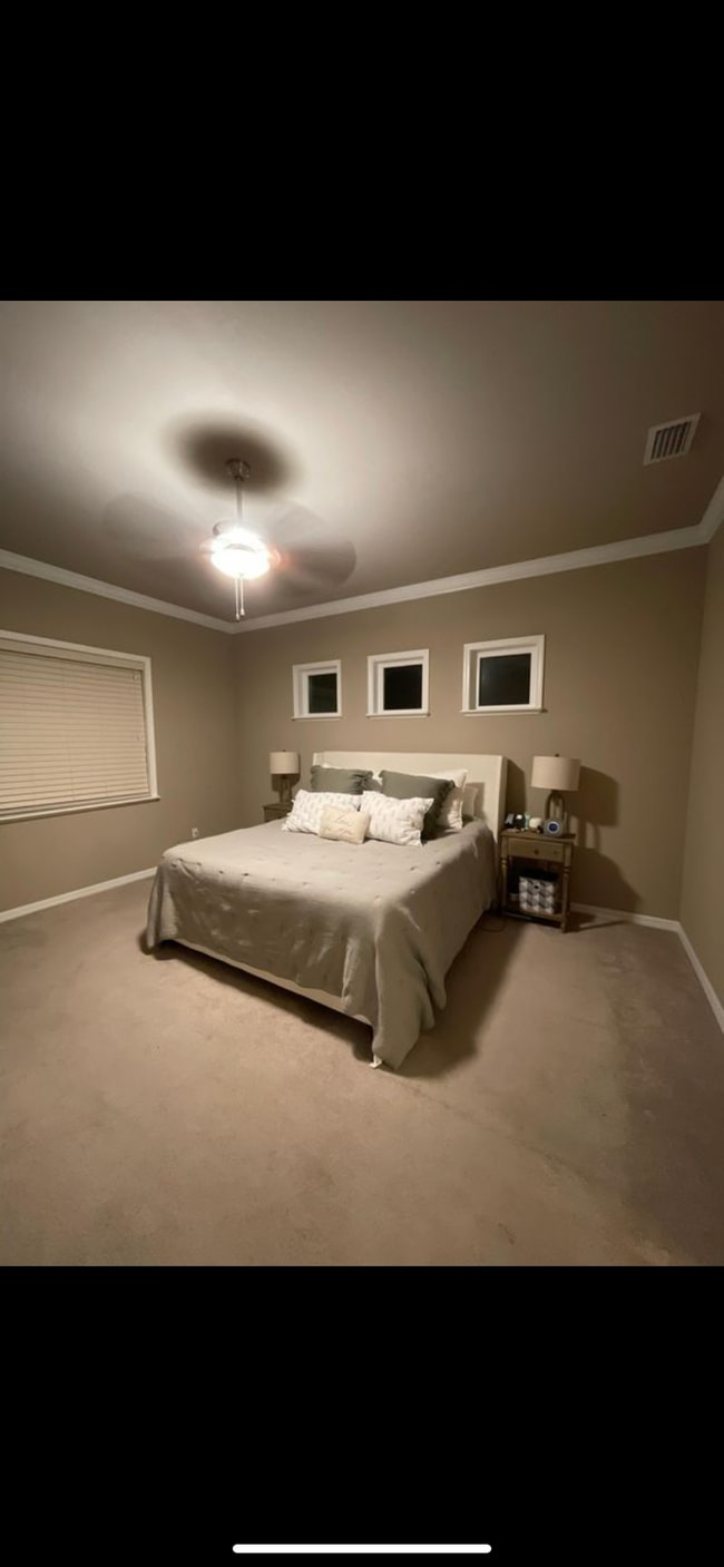 Building Photo - 6420 SW 50th St