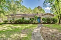 Building Photo - 823 Dunton Rd