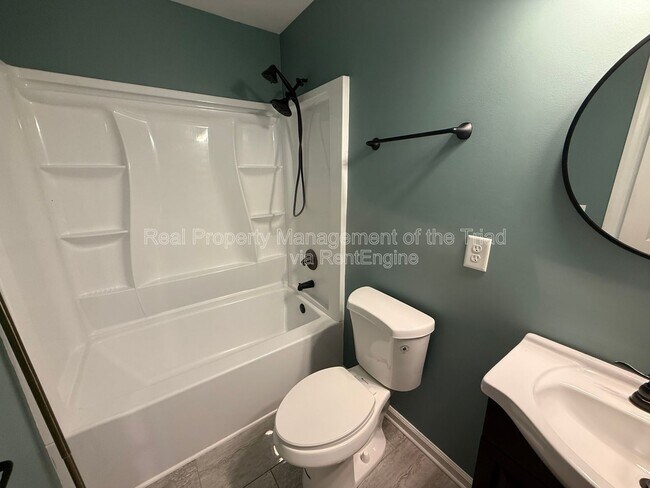 Building Photo - 600 Tipperary Dr