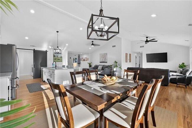 Building Photo - 1324 Ace Mcmillian Rd