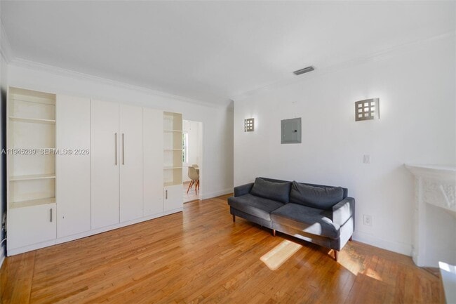 Building Photo - 1535 Meridian Ave