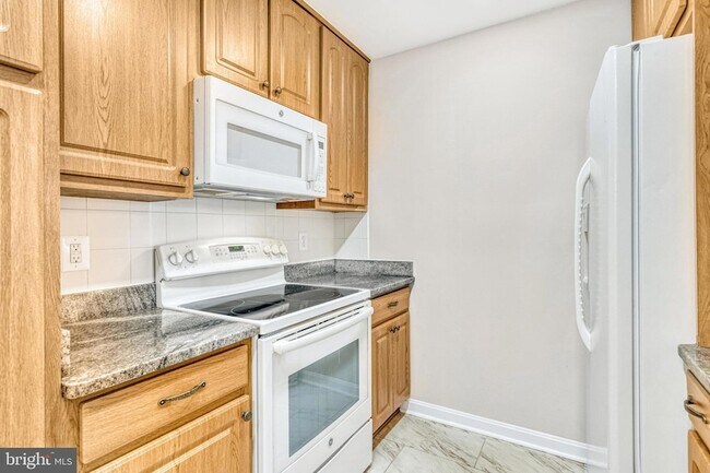 Building Photo - 13659 Orchard Dr