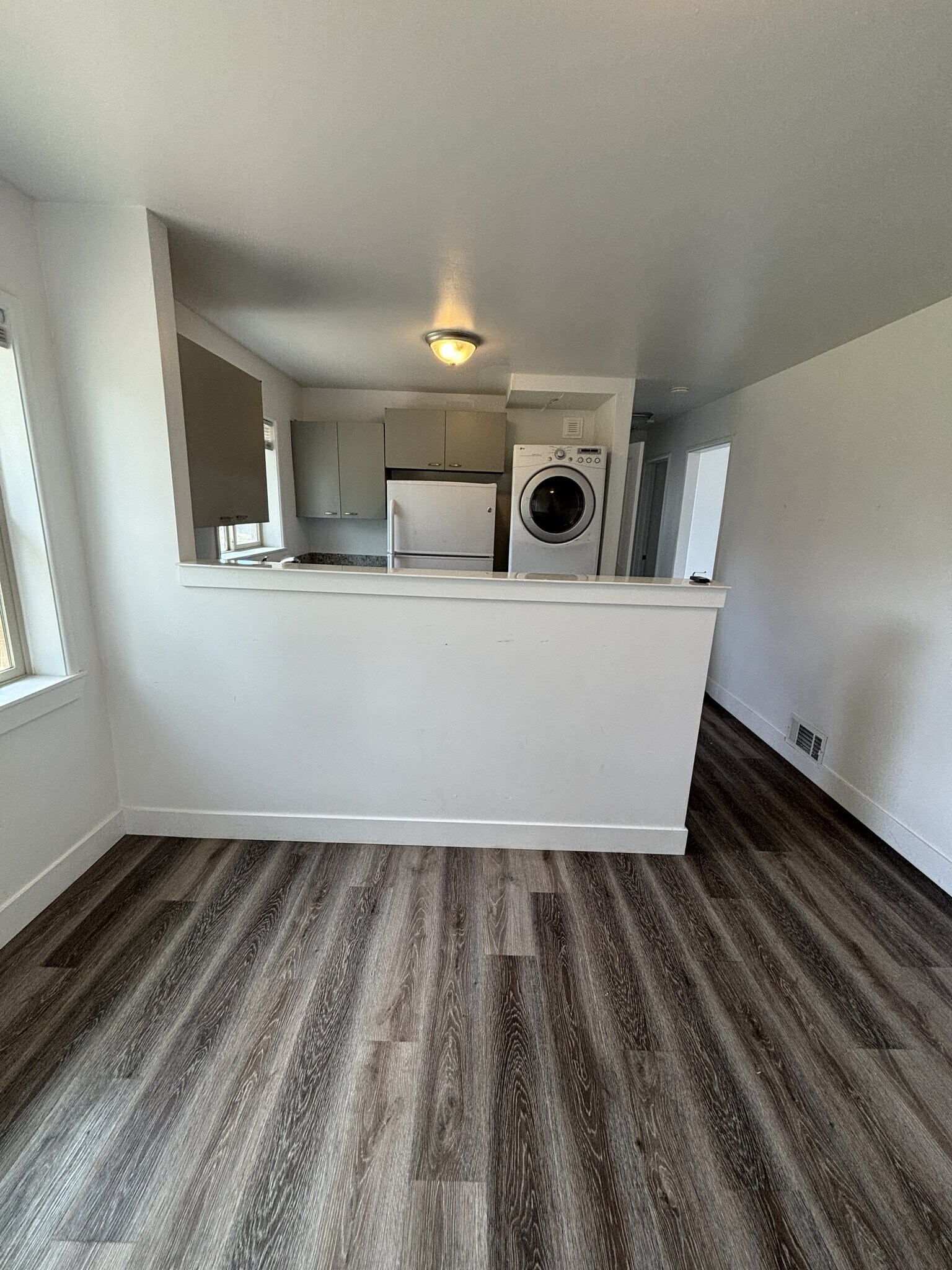 Building Photo - 309 E 4475 S