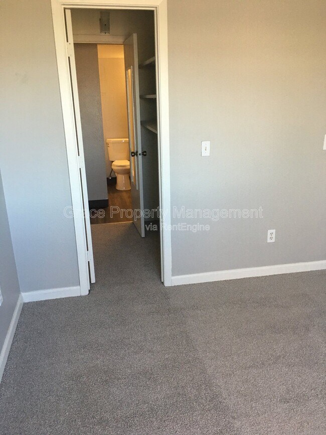 Building Photo - 2740 W 86th Ave