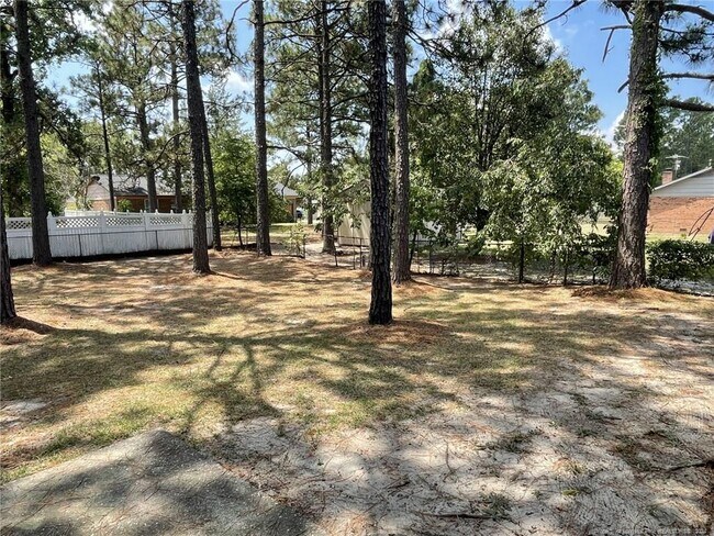 Building Photo - 323 Cadmium Ct