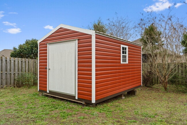 Building Photo - 523 Gadwell St