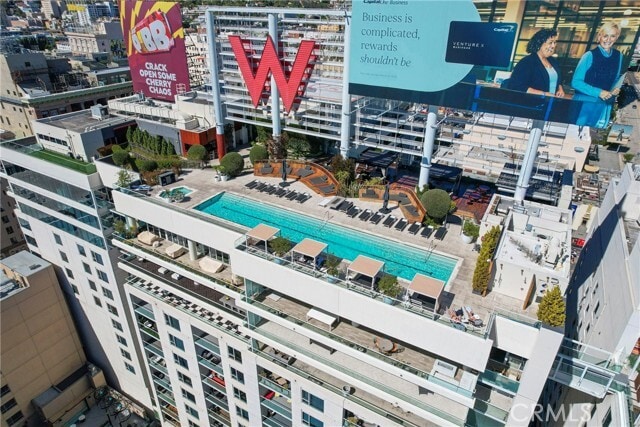 Building Photo - 6250 Hollywood Blvd