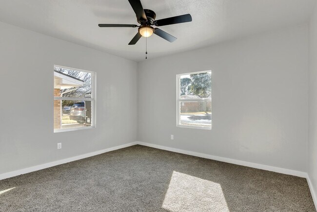 Building Photo - 1426 Cumberland Rd