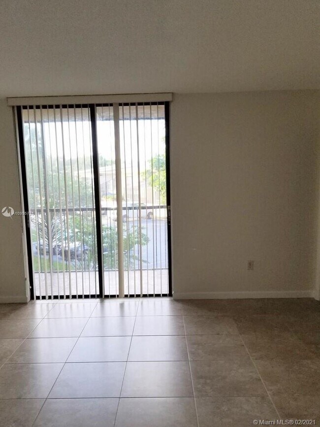 Building Photo - 8005 SW 107th Ave