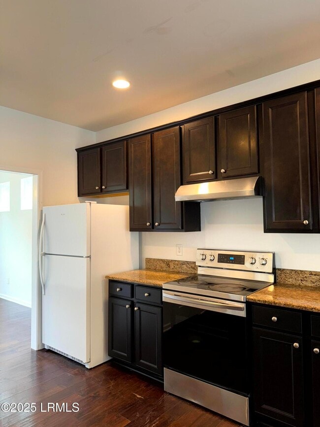 Building Photo - 17 Riversbridge Ct