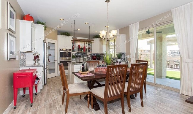 Building Photo - RANCHO CABRILLO 5 BEDROOM HOME FOR RENT