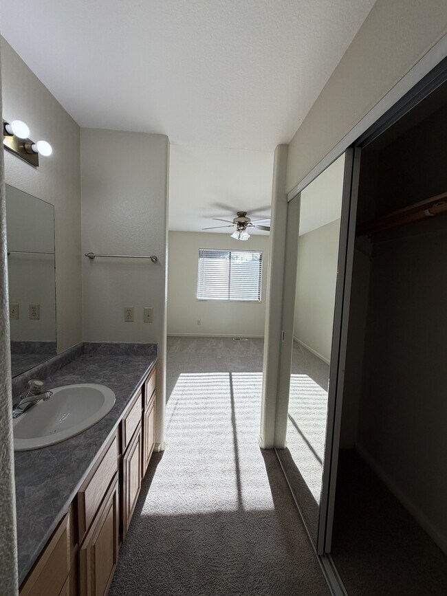 Building Photo - 1746 Mount Olive Dr