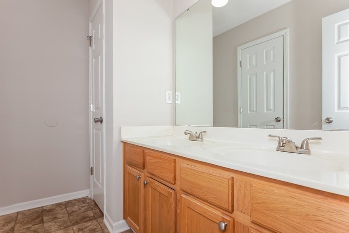 Building Photo - 1928 Bromwich Rd