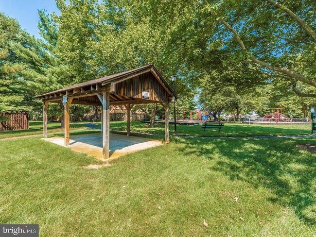 Building Photo - 8024 Hollow Reed Ct