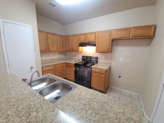 Building Photo - 787 Catalina Dr