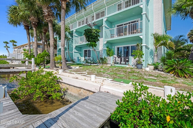 Building Photo - 3602 S Peninsula Dr