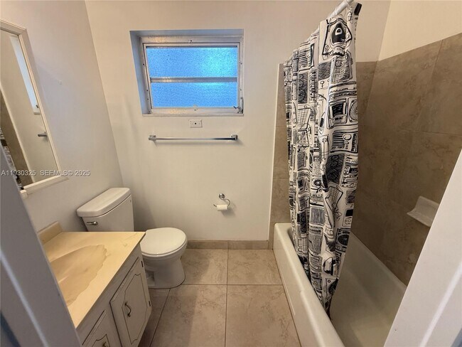 Building Photo - 5160 SW 40th Ave