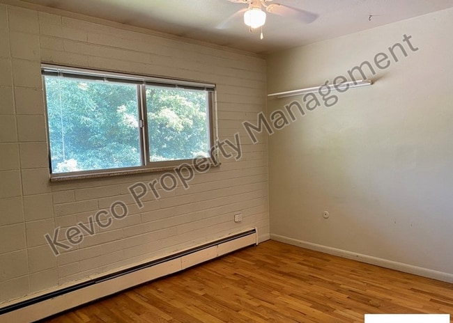 Building Photo - 419 Laporte Ave