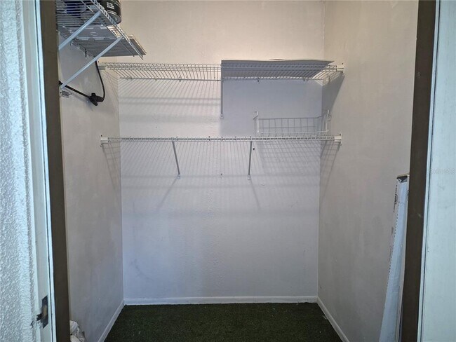 Building Photo - 160 Joanne Pl