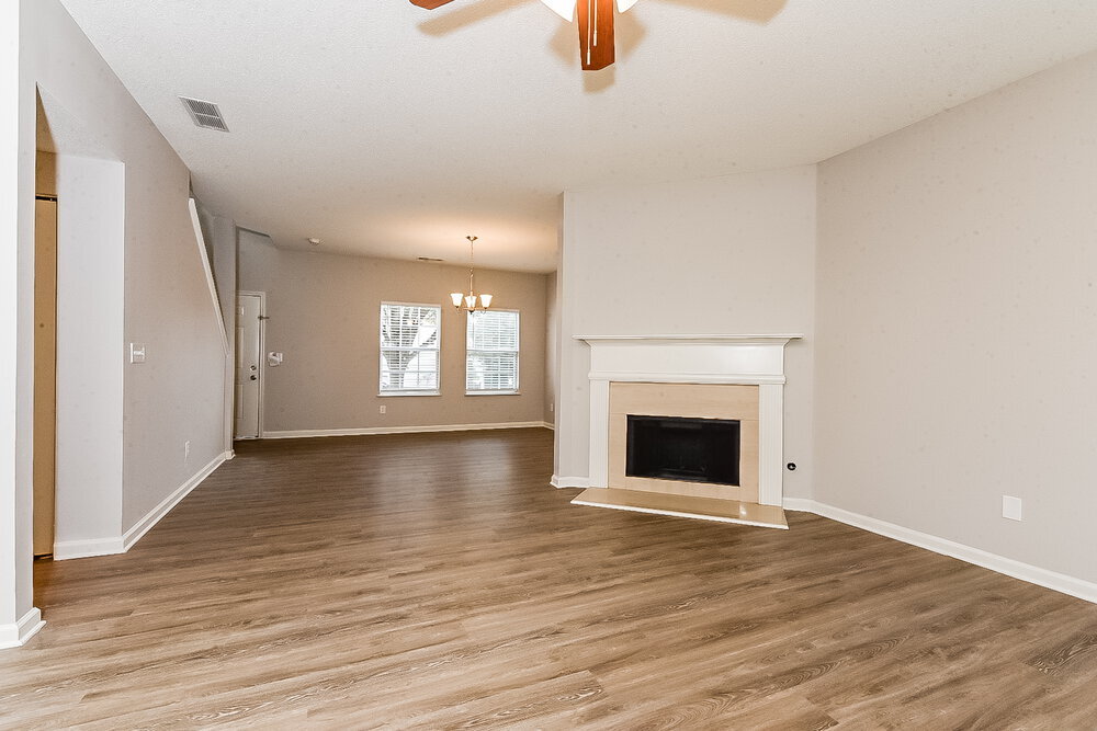 Building Photo - 1618 Thornwick Trace