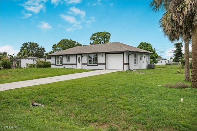 Primary Photo - 803 Monroe Dr