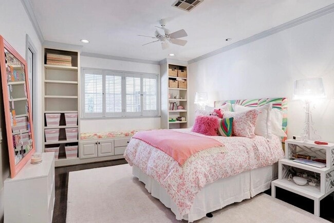 Building Photo - 5508 Candlewood Dr