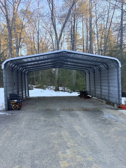 Building Photo - 30 Old Woods Rd