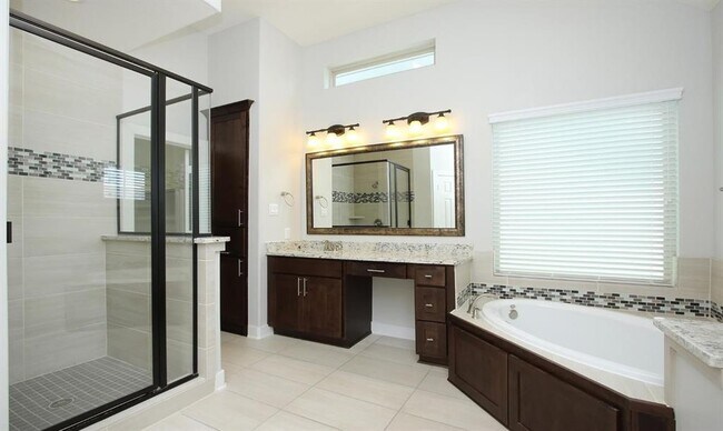 Building Photo - 1509 Bently Green Ln