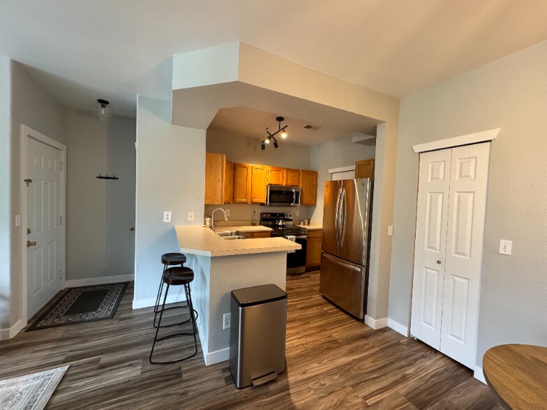 Building Photo - 4545 Wheaton Dr