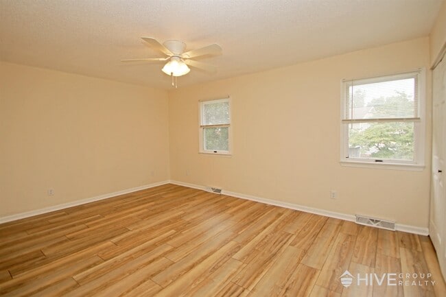 Building Photo - 412 Northfield Ct