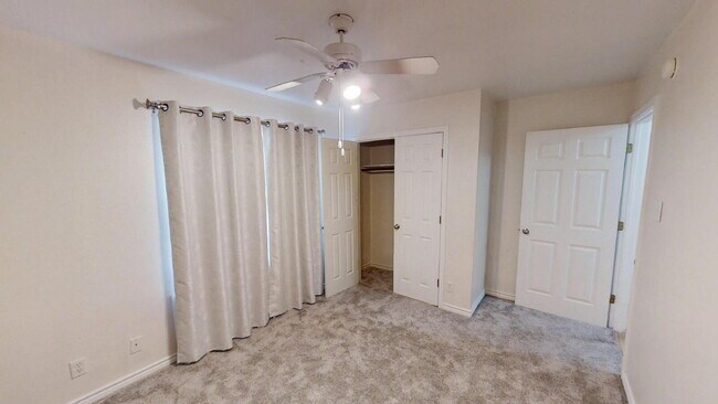 Building Photo - "Spacious Comfort Awaits: 3-Bedroom, 2-Bathroom Duplex Gem in Gatesville, TX!"